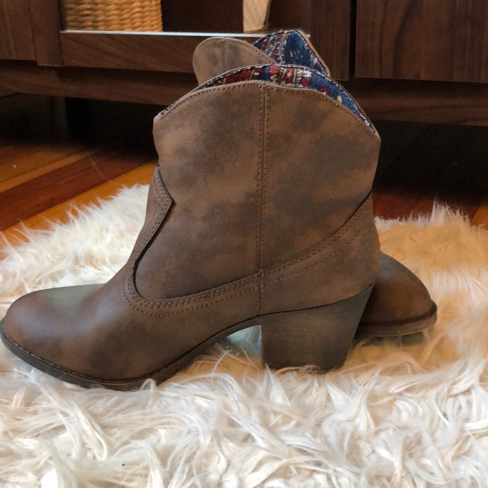 Ankle height cowboy boots